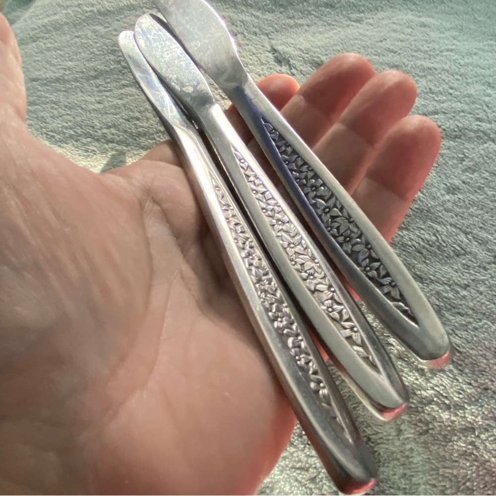 20 Customcraft Petal Lane Flatware